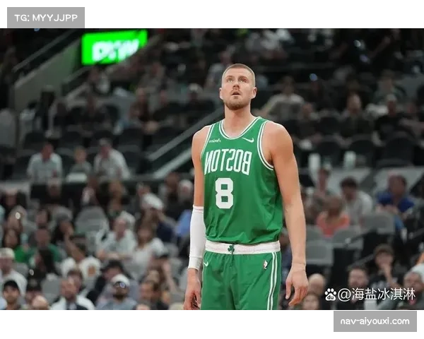 波尔津吉斯上场时间将增加 勇士新援内线搭档霍福德变阵